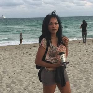 Meet your Posher, Shanetta